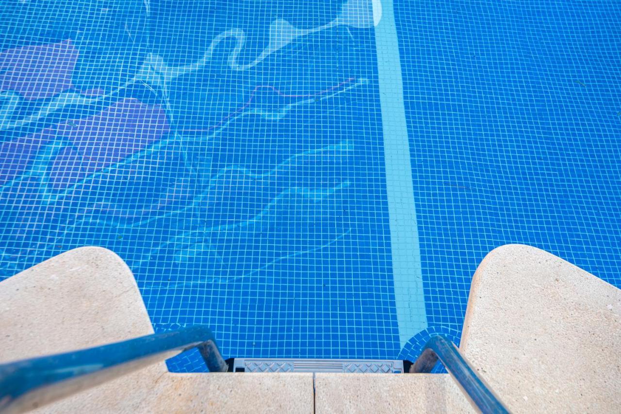 Apartamento Alef Apartman Torremolinos Kültér fotó